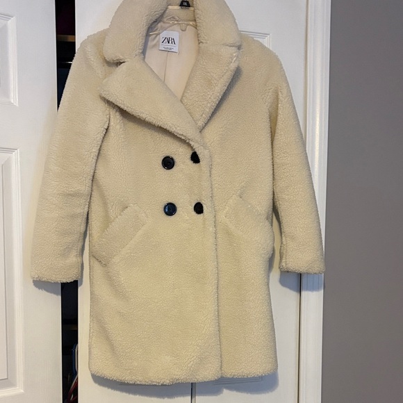 Zara Jackets & Blazers - Zara Off-White Fleece Coat with Black Buttons